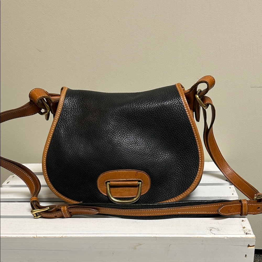 Vintage Dooney & Bourke All-Weather Leather Large Horseshoe Bag Crossbody